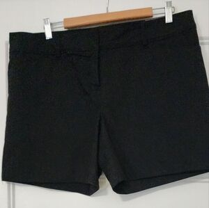 Womens The Limited black shorts size 14 NWT